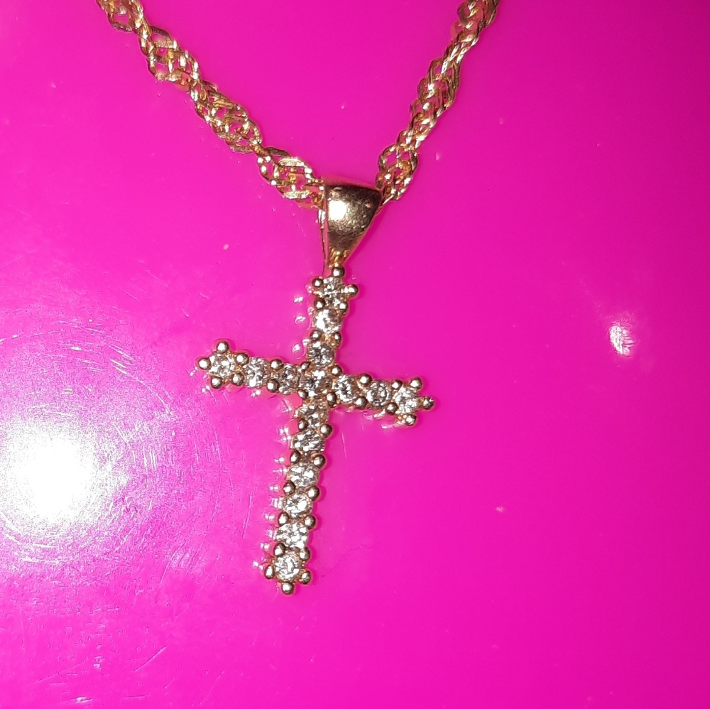 NWOT AUTHENTIC GENUINE SOLID  10K YELLOW GOLD CZ DIAMONELLE CROSS PENDANT CHARM